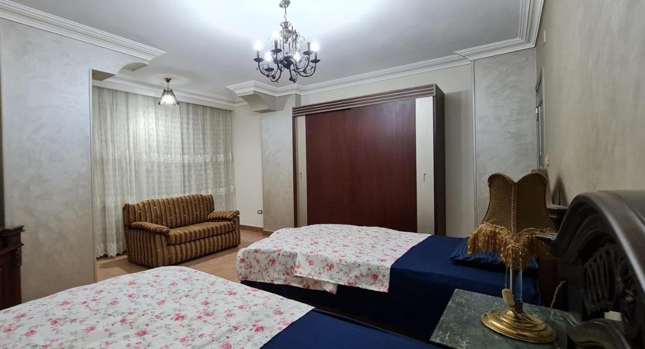 Comfy 2-Bedrooms Apartment In Cairo 44-2 Buitenkant foto